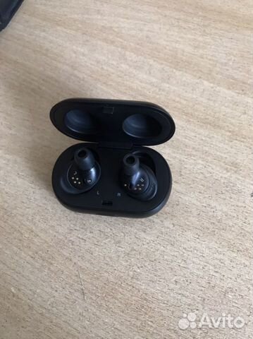 Беспроводные наушники