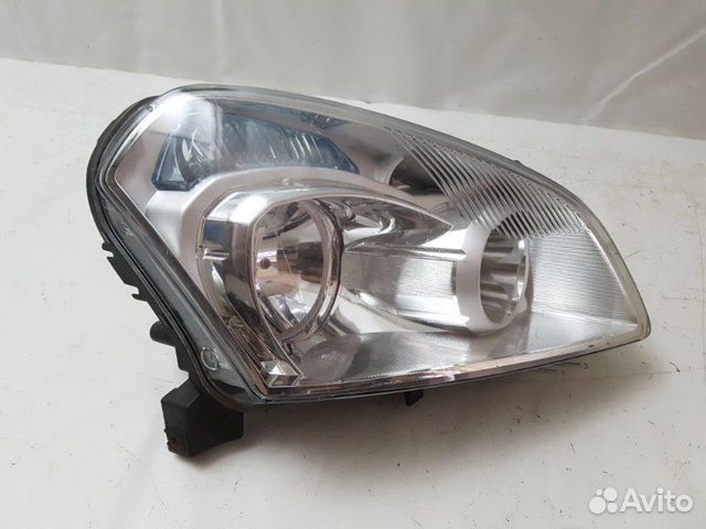 Фара правая Nissan Qashqai J10 Фара правая Nissan Qashqai J10