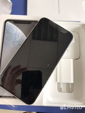 iPhone XR - 64gb white iPhone XR - 64gb white