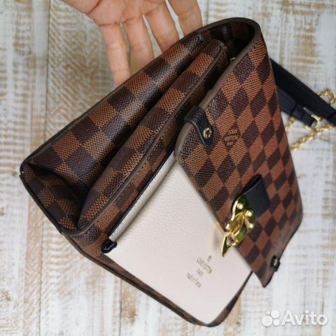 Новая женская сумка клатч на цепочке Louis Vuitton Новая женская сумка клатч на цепочке Louis Vuitton
