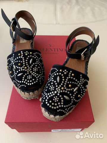 Босоножки valentino(оригинал) Босоножки valentino(оригинал)