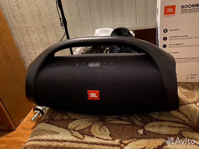 Колонка JBL Boombox Колонка JBL Boombox