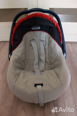 Автокресло Peg-Perego Primo Viaggio 0+ с базой Автокресло Peg-Perego Primo Viaggio 0+ с базой