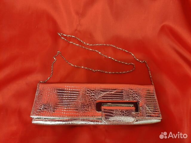 Клатч серебристый новый Клатч серебристый новый