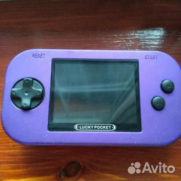 Игровая портативная консоль-приставка