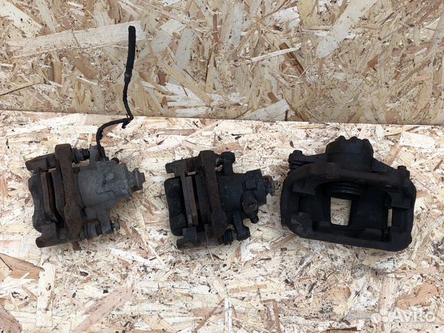 Суппорт передний задний левый правый Пежо 307