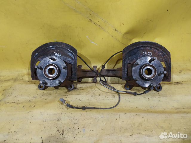 Кулак поворотный передний Nissan Qashqai J10