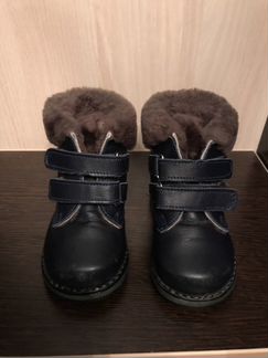 Ботинки зимние р-р 20