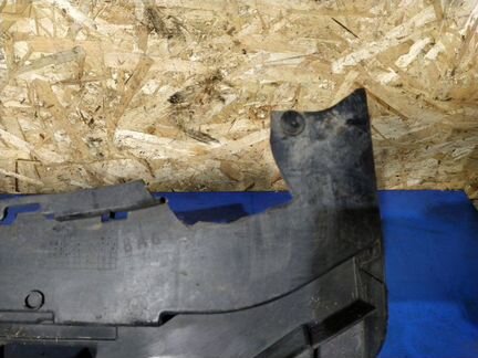 Воздуховод радиатора нижний Ford Fiesta 2008-2012