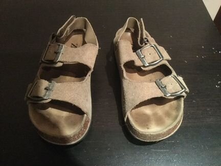 Продам детские сандалии Zara