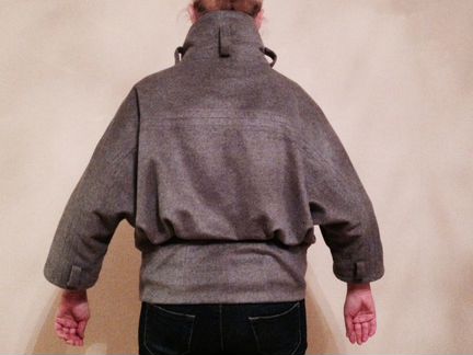 Пальто серого цвета