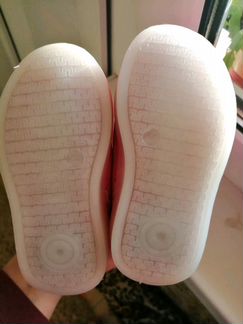 Новые кроссовки для девочки