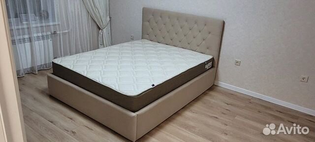 Кровать двухспальная новая с матрасом