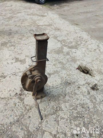 Домкрат поездной