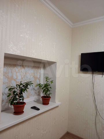 2-к. квартира, 70 м², 4/10 эт.