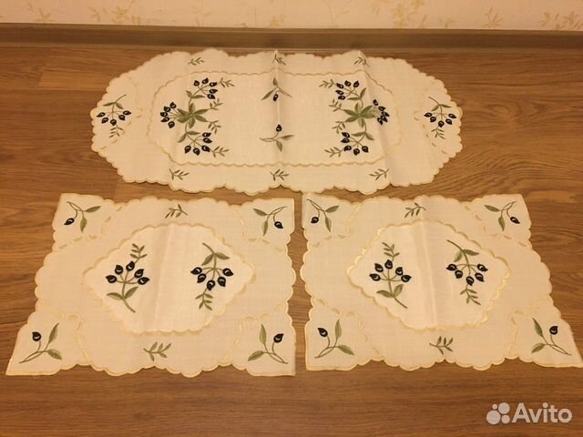 Новый набор накладок на стол (ручная работа)