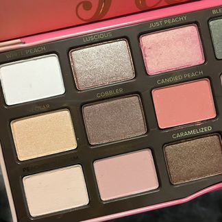 Палетка теней Too Faced Sweet Peach