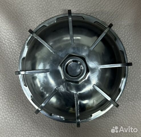 Оригинальный ключ для колпаков Mercedes AMG