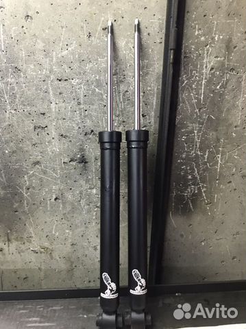 Амортизаторы задние Volkswagen Golf VII