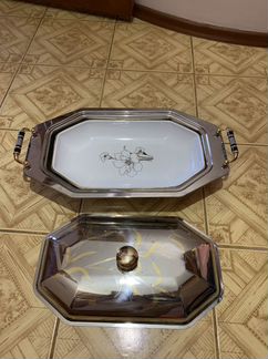 Блюдо с крышкой под горячее с ручками