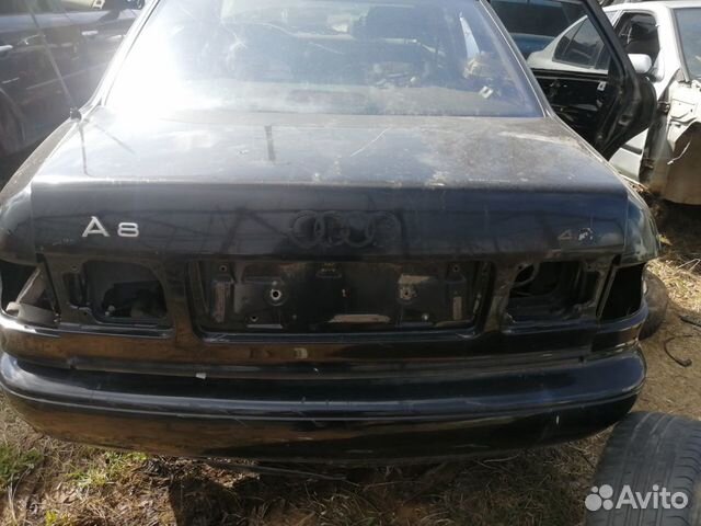 Крышка багажника Audi A8 D2