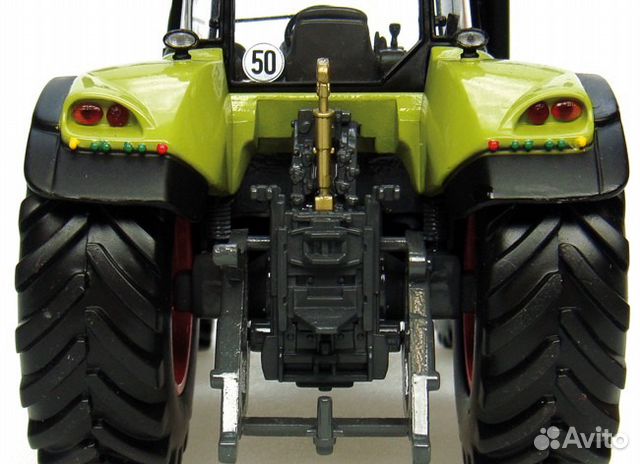 Трактор universal hobbies 1/32 claas arion 640