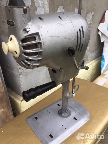 Нож раскройный вертикальный