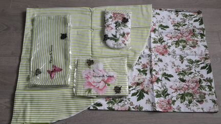 Скатерти,комплект столового белья 12 предметов