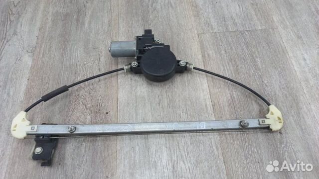 Стеклоподъемник задний левый Mazda 3 BL 2010