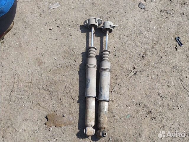 Задние стойки peugeot 307 хэтчбек 2006 год