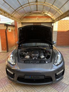 Porsche Panamera GTS, 2015