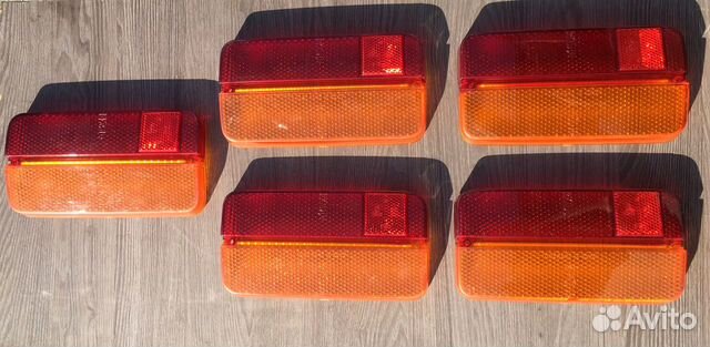 Стекло рассеиватель заднего левого фонаря Ваз 2103