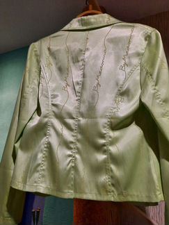 Пиджачки женские,размер 42-44