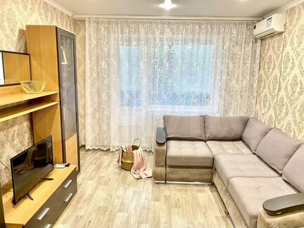 2-к. квартира, 48 м², 1/9 эт.