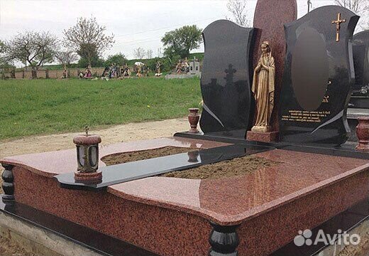 Установка памятника на кладбище