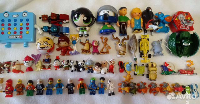 Фигурки человечков lego,kinder и другие