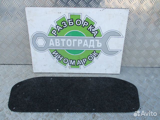 Обшивка двери багажника Toyota Yaris 2004 Рест