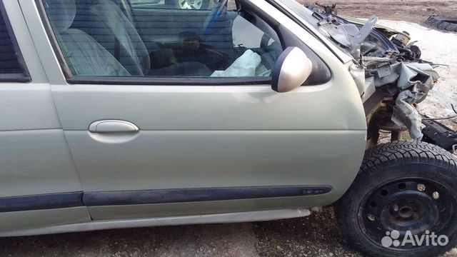 Дверь передняя правая Рено Меган 1