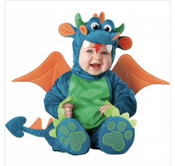 Продам необыкновенный новогодний костюм, размер 6