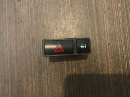 Кнопка аварийной сигнализации BMW 3 E46