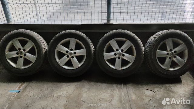Комплект колес 215/65 R16 Michelin Nissan