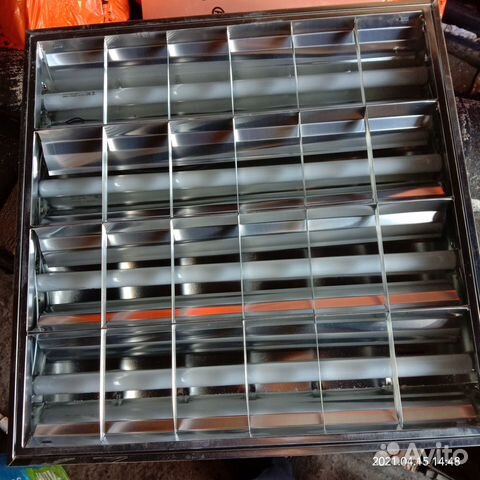 Люминисцентные лампы от светильника потолочн. 4х18