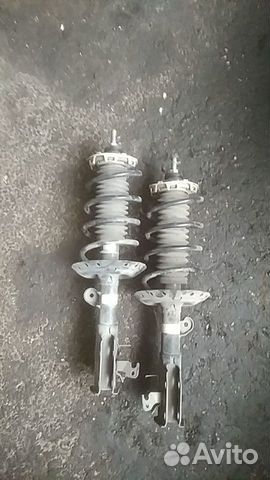 Стойка передняя правая на honda FIT GE6, GE8 L13A