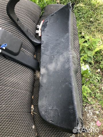 Обшивка крышки багажника Mazda 3 bk хэтчбек
