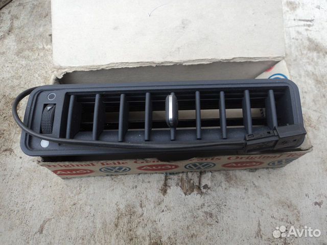 Дефлектор воздушный левый Audi A8 D2