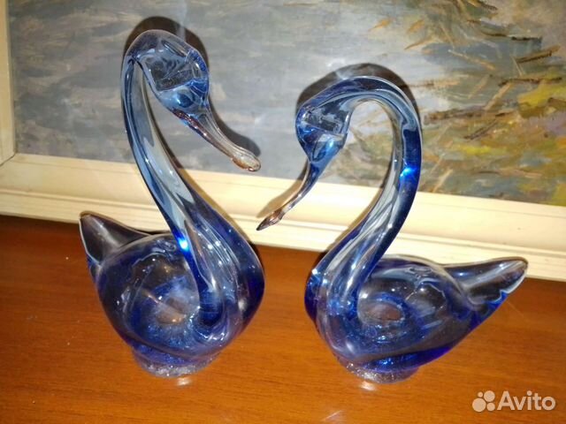 Статуэтка лебедь