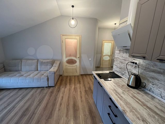 2-к. квартира, 52 м², 10/10 эт.