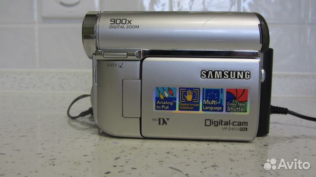 Видеокамера Samsung VP-D451