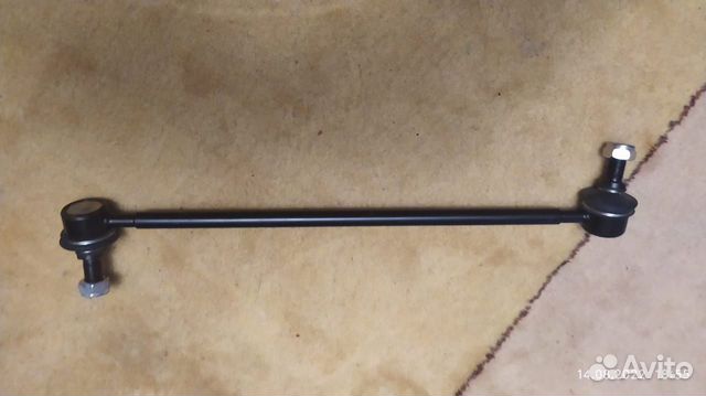 Передняя стойка стабилизатора