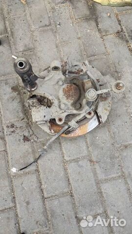 Кулак задний hyundai sonata nf с тормозным диском